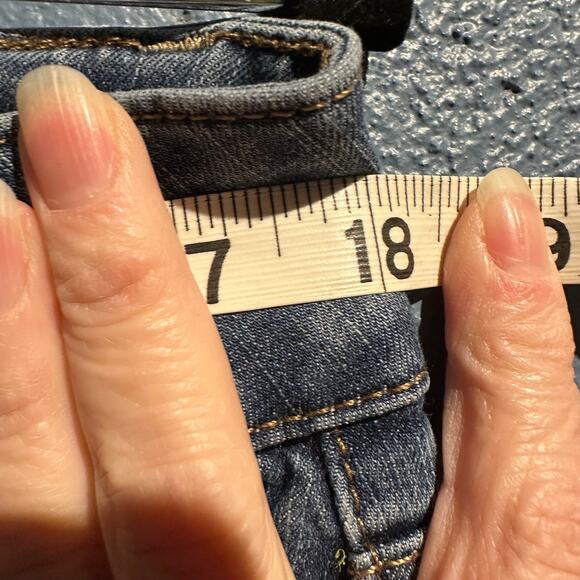 Lee Riders Size 14P Capris Ankle Pant Stretchy Comfy Relaxed Embroidered Pocket - Picture 6 of 8